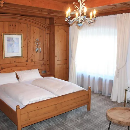 Spiegel Garni Hotel 3*