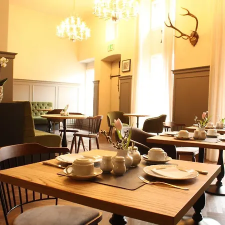 Hotell Spiegel Garni 3*