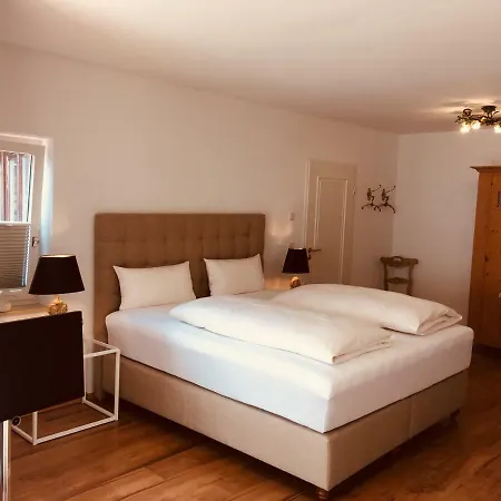 Spiegel Garni 3*